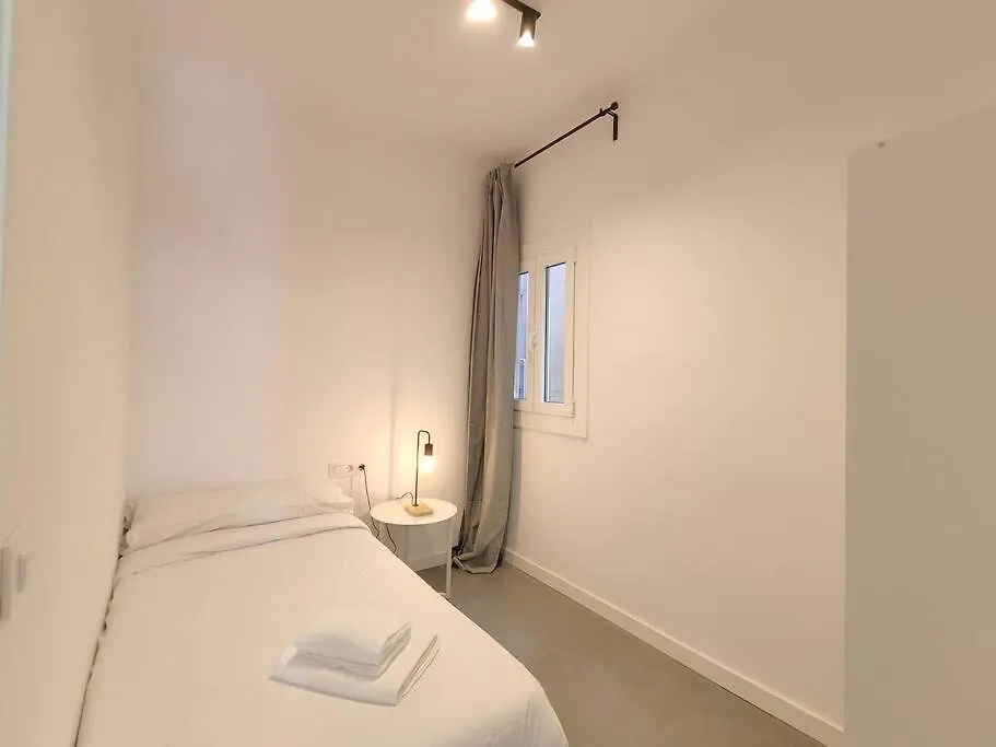 Magnifico Apartamento Poblenou Barcelona 0*,  Spain